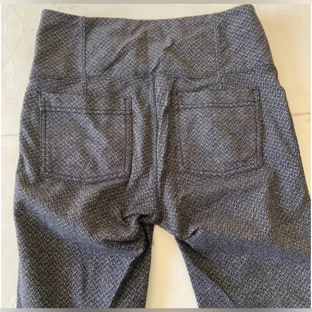 Athleta Metro High Rise Herringbone Leggings Gray, NWOT, never worn, size Small